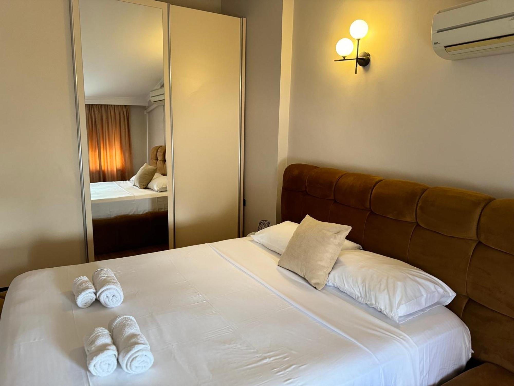 Golden Dublex Tirana Apartment Exterior photo