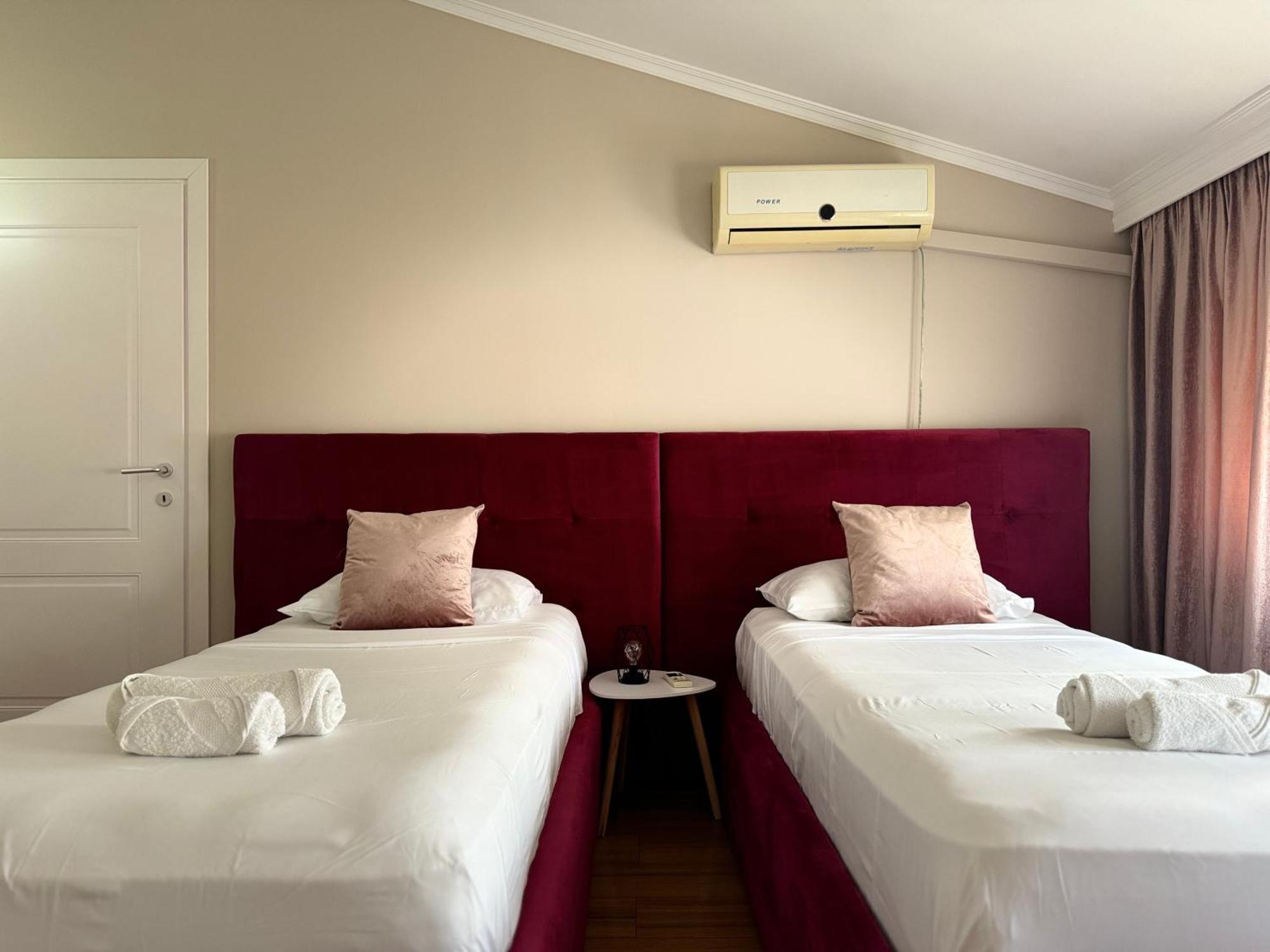 Golden Dublex Tirana Apartment Exterior photo